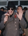 EVEN THE MOST BEAUTIFUL FLOWER ON EARTH COULDN'T COMPARE TO YOUR FACE MICHAEL - michael-jackson photo