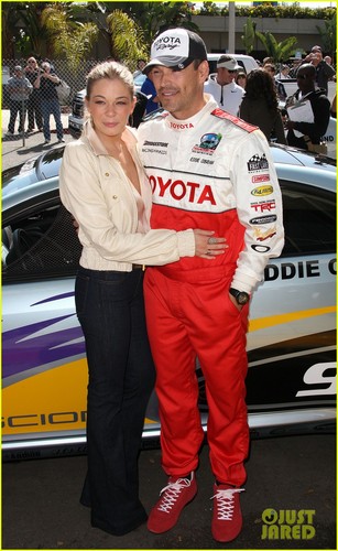  LeAnn Rimes & Eddie Cibrian: Kisses at the Race!