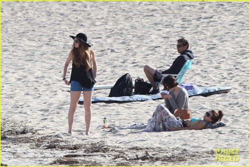  Lindsay Lohan: de praia, praia Back Rub from Aliana