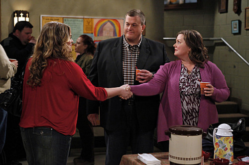 Mike & Molly1x09 (Mike's New Boots) <3