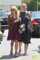 Reese Witherspoon: Baby Bump at Lunch - reese-witherspoon photo