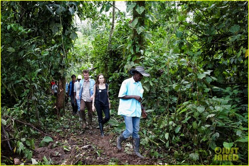 Angelina Jolie: Ecuador Trip for UNHCR