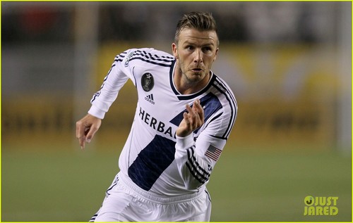David Beckham: Shirtless After L.A. Galaxy Victory!
