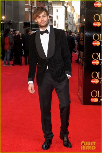  Douglas Booth: Olivier Awards 2012!
