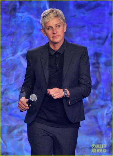  Ellen DeGeneres: GLAAD Media Awards with Portia de Rossi!