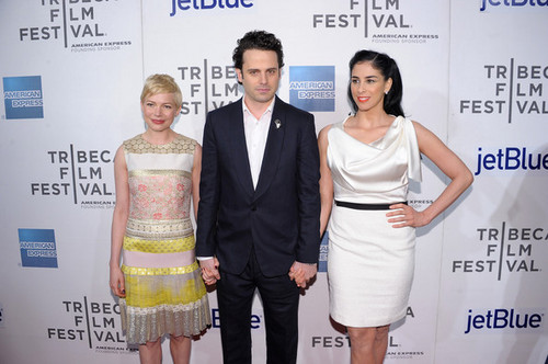  Michelle Williams - "Tribeca Film Festival /Take this Waltz" - red carpet - (22.04.2012)
