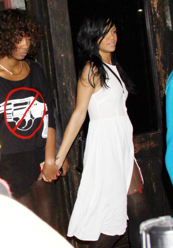  Night Out With friends In Los Angeles [19 April 2012]