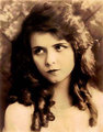 Olive Thomas(October 20, 1894 – September 10, 1920) - celebrities-who-died-young photo