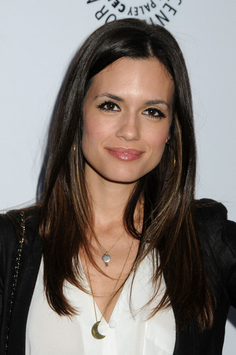  Torrey DeVitto attended televisión Out of the Box at Paley Center (April 12th, 2012)