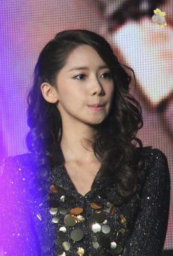 Yoona  SM TOWN '11 Live in NYC Performance