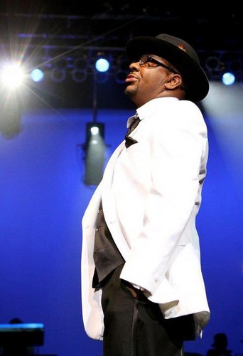 bobby brown new edition concert show 2012