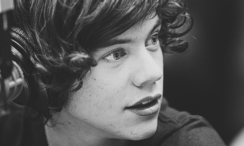 Harry Styles - Black and White