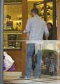 Jensen Ackles and Wife Shopping in Rome - jensen-ackles photo