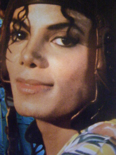  Oh... Michael... I wanna get so close to you.