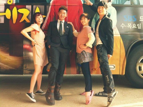 Rooftop Prince Cast