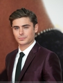 The Lucky One Berlin (HQ) - zac-efron photo