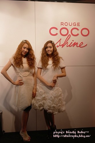  Tiffany &Jessica @ Chanel Store Event