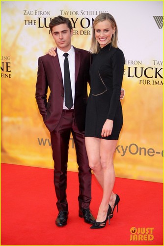 Zac Efron & Taylor Schilling: 'Lucky One' Germany Premiere!
