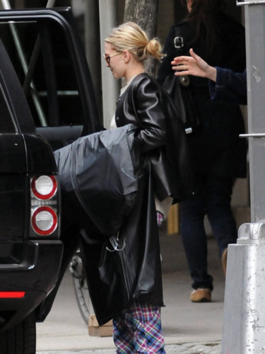  Ashley - Getting into her SUV in the West Village, New York, April 10, 2012