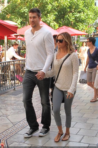  Leaving the Pacific Theatres at The Grove in LA with Scott