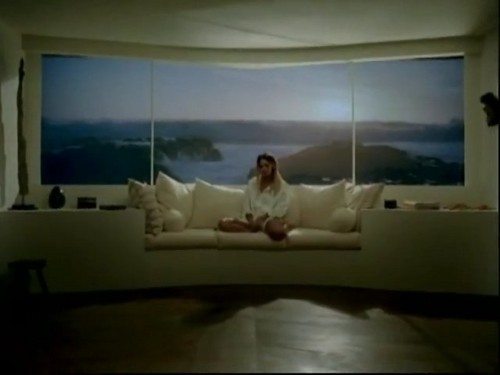  Beyoncé - Ring The Alarm (Screencaps)