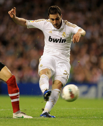  G. Higuain (Athletic - Real Madrid)