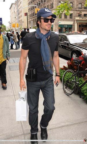 HQ Pics - Ian Somerhalder outside his hotel in Soho (New York City, USA - 07.05.12)