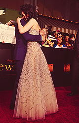  Kristen and Taylor!!