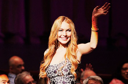  Lindsay Lohan on Glee, 3x21 Nationals (Stills)