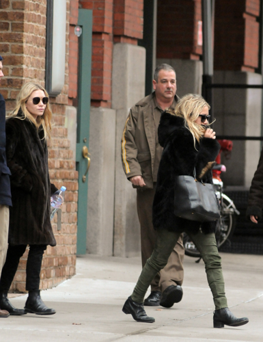 Mary-Kate & Ashley - Out together in New York City, January 12, 2012