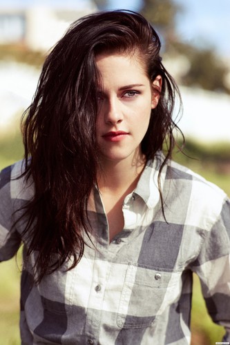 Solo outtake from Kristen's 2012 photoshoot with the cast of SWATH. {hq}
