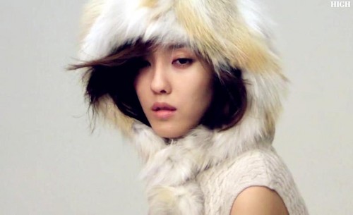 yomin For HIGH CUT October 2011 Issue 