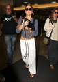 Arriving at LAX Airport in Los Angeles [18th May] - miley-cyrus photo