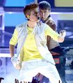 Boyfriend (Live at 2012 Billboard Music Awards)  - justin-bieber photo