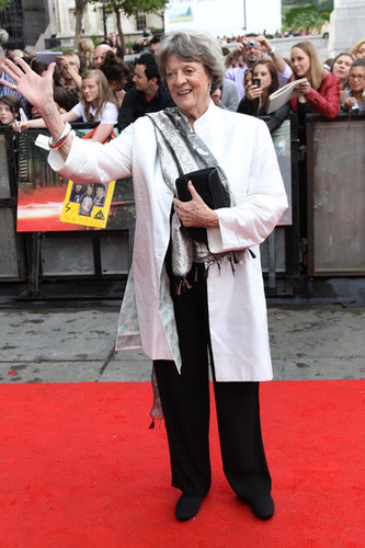  Maggie Smith (2011)