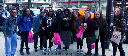  Princeton with all of his fãs with MB!!!! :)