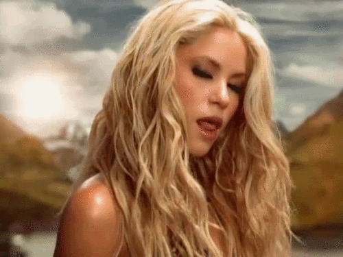  Шакира in 'Whenever, Wherever' Музыка video