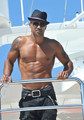 Shemar Moore Sips Champagne on a Yacht - shemar-moore photo