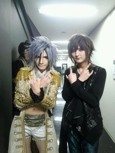 Yo with Teru (Versailles guitarist)