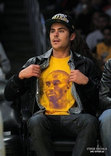 ZAC EFRON WATCHES BASKETBALL GAME IN LOS ANGELES ON MAY 12 