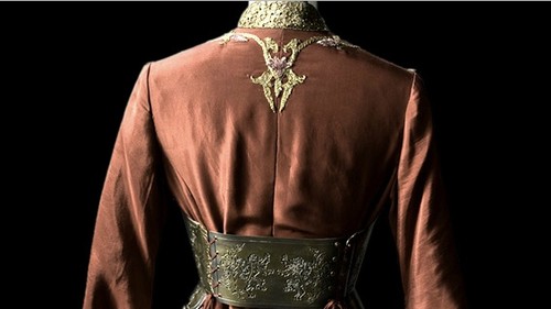  Cersei's armor