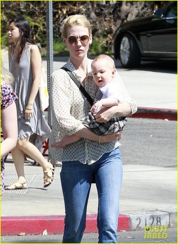  January Jones: Little Dom's Lunch with Xander!