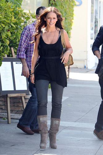  Leaving A Restaurant In Studio City [25 May 2012]