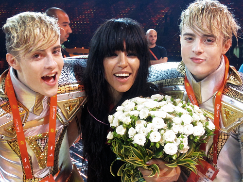 Loreen-with-Jedward-after-Eurovision-2012-loreen-30976933-500-375.png