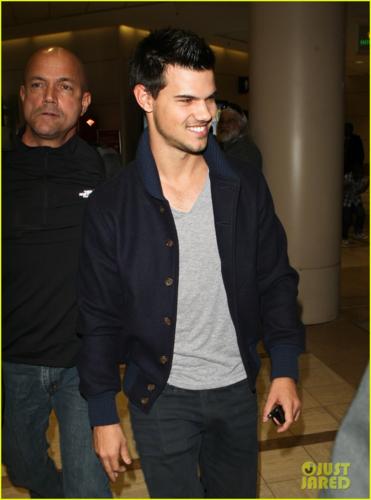 Taylor - At LAX Airport in Los Angeles, February 01, 2012