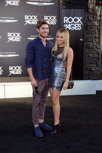  PREMIERES > 2012 > ROCK OF AGES - LOS ANGELES