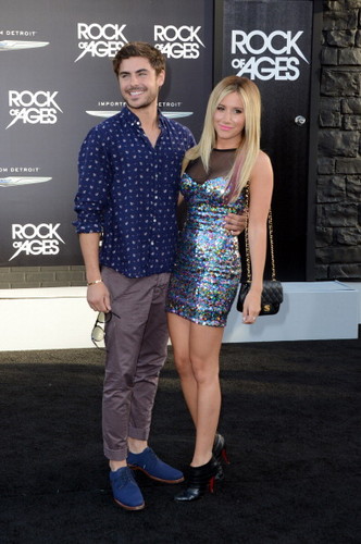  PREMIERES > 2012 > ROCK OF AGES - LOS ANGELES