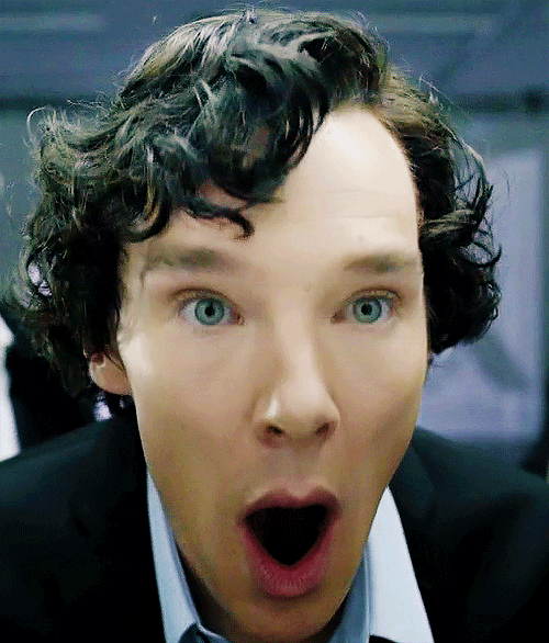 -Sherlock-sherlock-on-bbc-one-31089203-500-586.gif