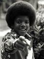 Cute Michael :)) - michael-jackson photo
