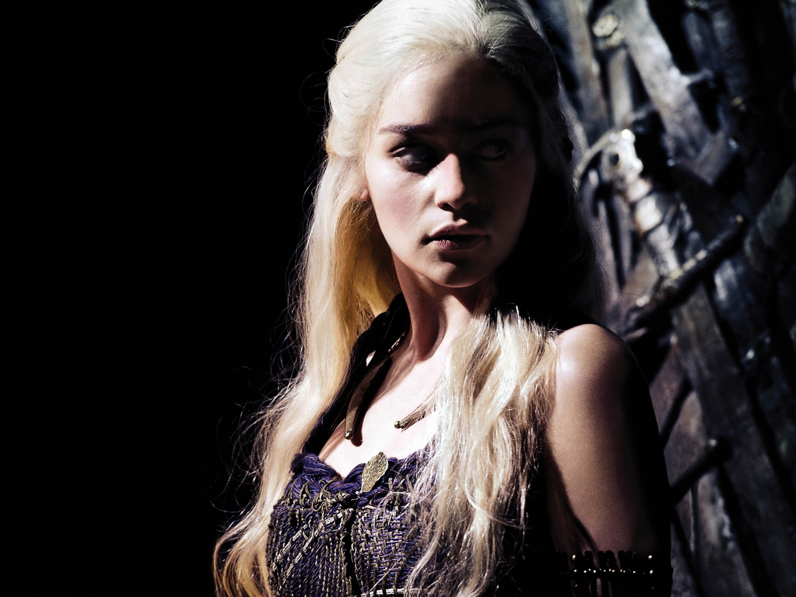 9. Daenerys Targaryen - wide 3
